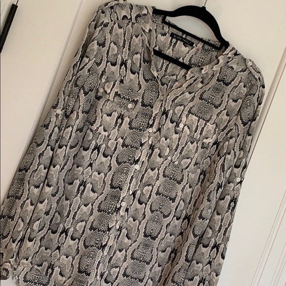 Snakeskin print blouse - Picture 3 of 8